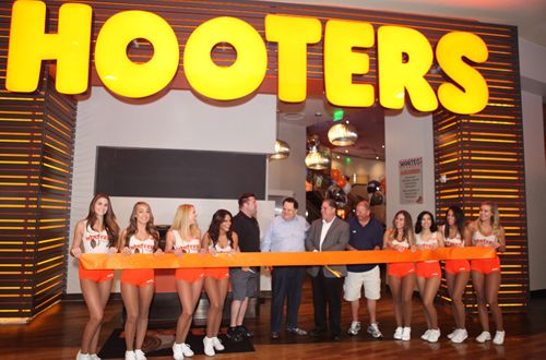 Best of Hooters at the palms