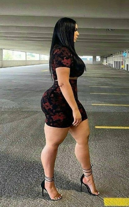 anne vanderlinden recommends sexy thick curvy women pic