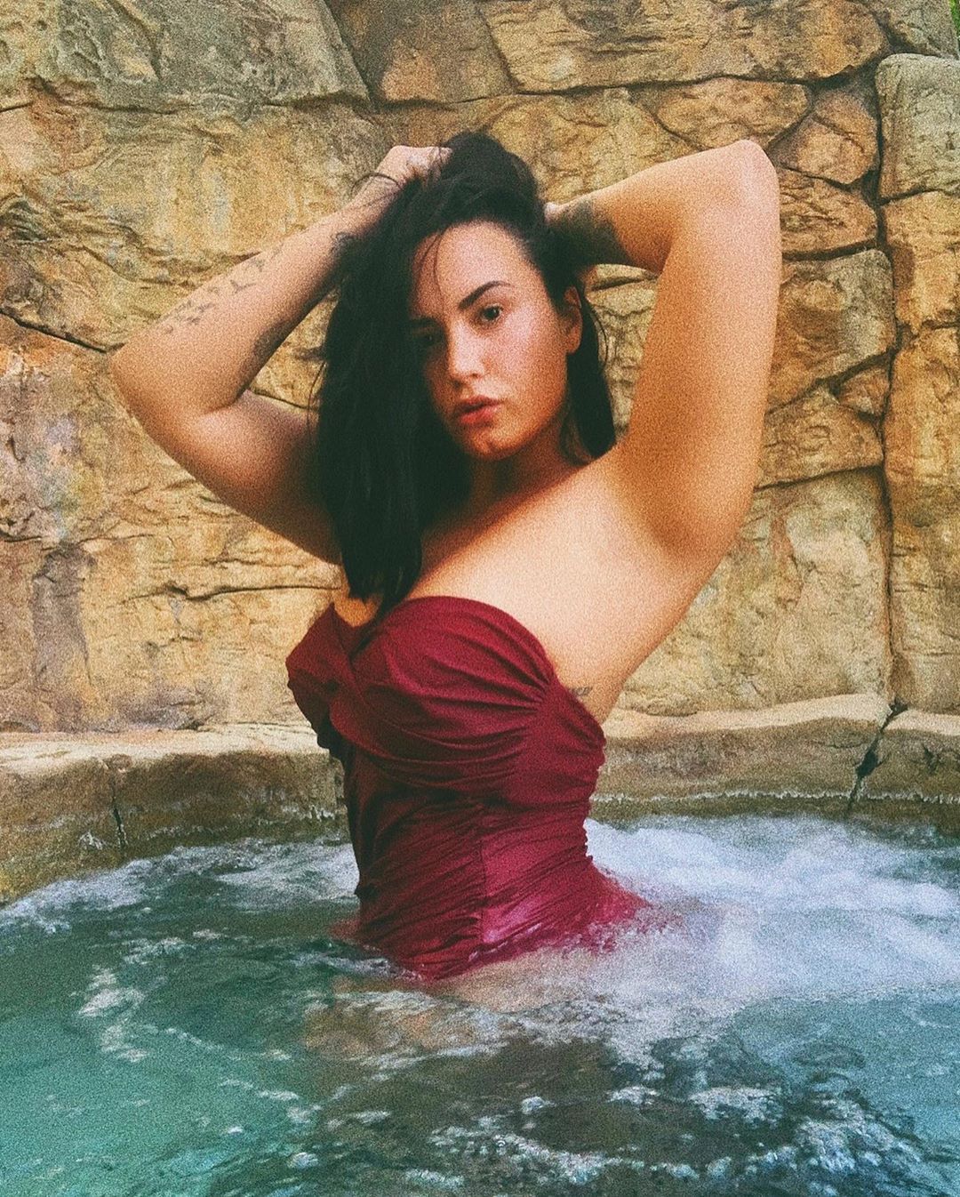 Demi Lovato Hottest Pictures game characters