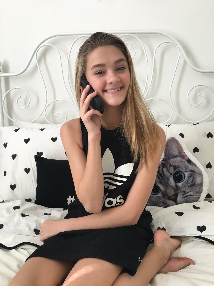 cindy lippert share lizzy greene porn photos