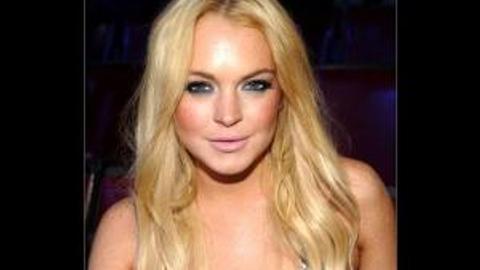 dayna firchow recommends Lindsay Lohan Posts Topless Photo