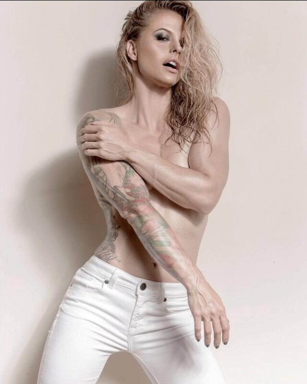 ching kwee hong recommends christmas abbott nude pic