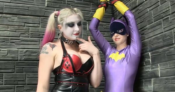 adam kalkman recommends harley quinn and batgirl porn pic