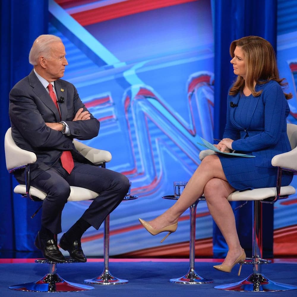 erin burnett sexy legs