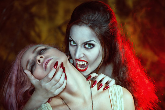 danny giddens add vampire woman bites girl photo