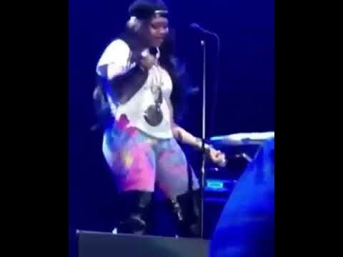 abanob louis recommends erykah badu booty picture pic