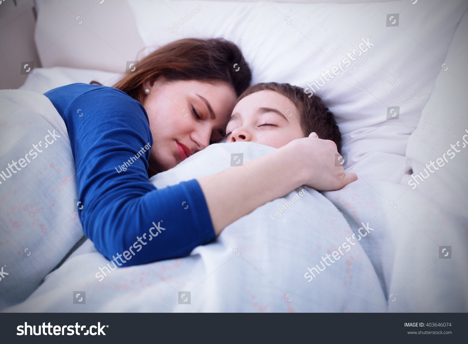 debbie choy add photo mom son sleep together