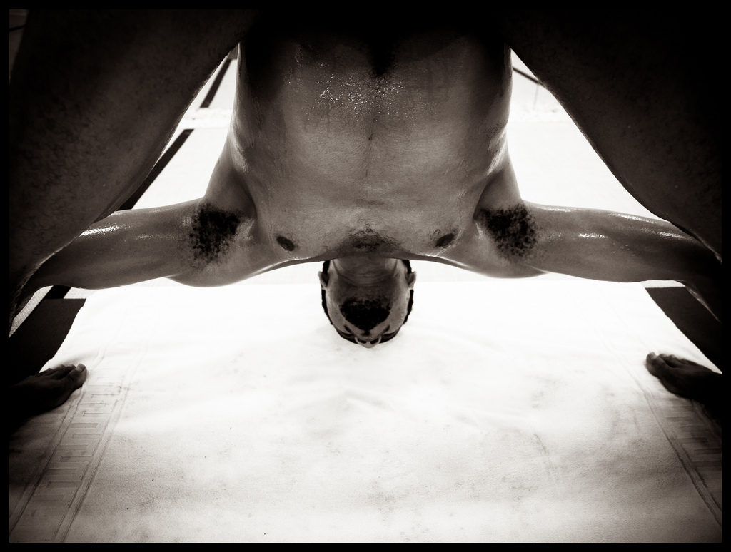 abraham abdalla add sexy naked yoga photo