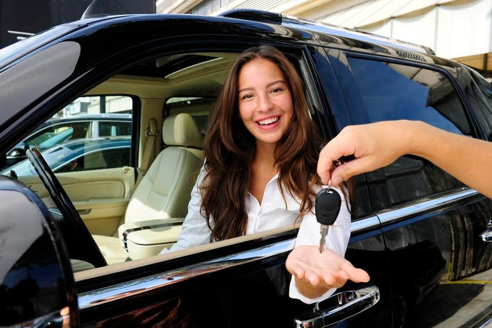 veronica rodriguez in car