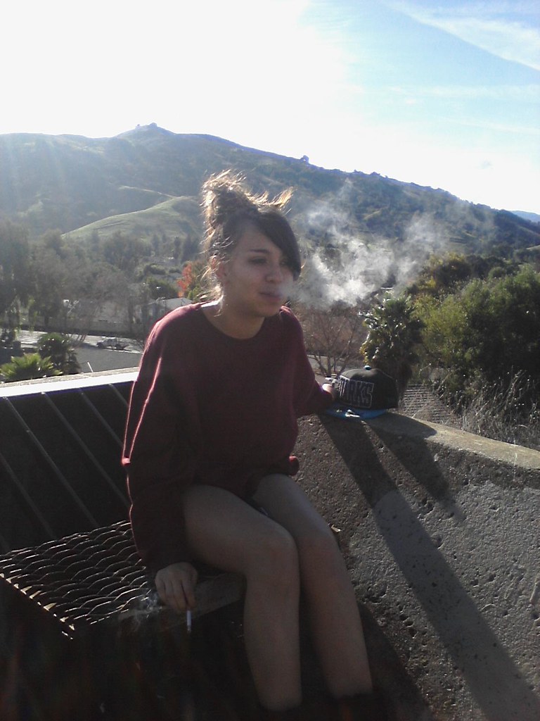 amanda urrutia recommends crack whores smoking crack pic