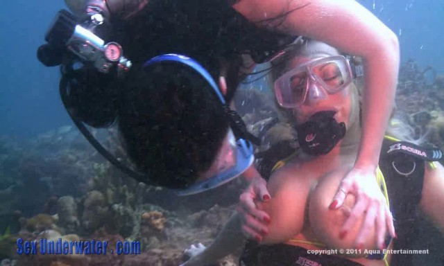 chris enoksen recommends amber lynn bach underwater pic