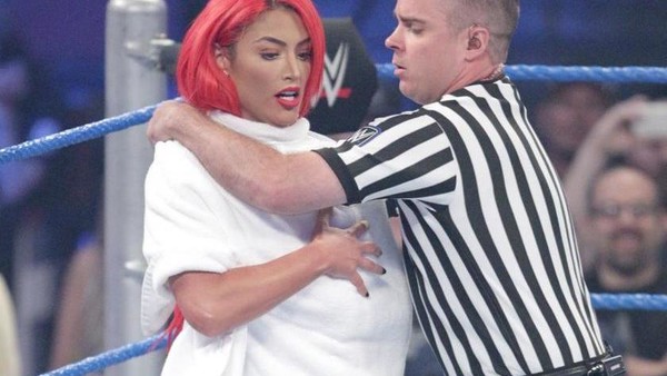 arthur marcelo share female wrestlers wardrobe malfunctions photos