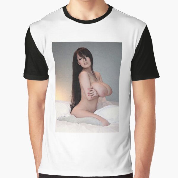 charlie ussery recommends hitomi tanaka t shirt pic