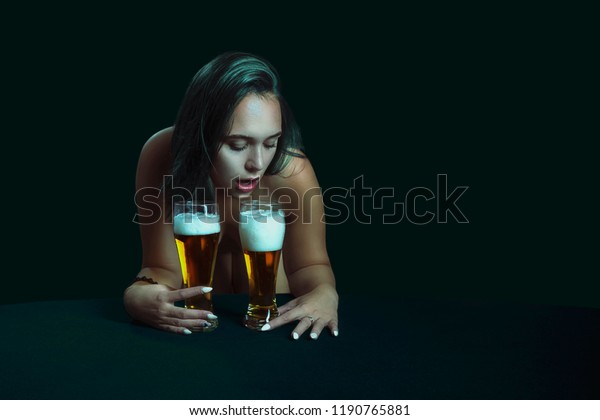 brenda corral share hot girls drinking beer photos