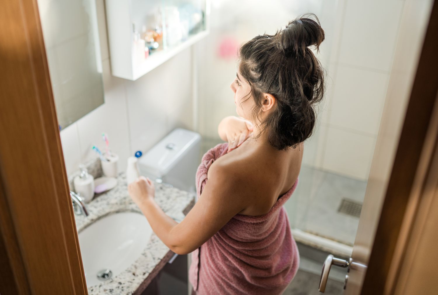 desmond newbold recommends hot teen taking a shower pic