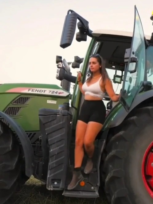 ben runnels add hot women on tractors photo