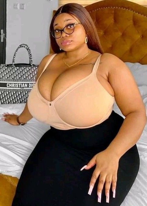 blaine nichols recommends huge sexy black boobs pic