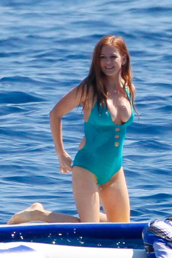 awrang zaib add isla fisher sexy pics photo