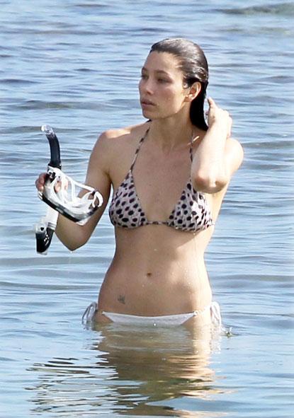 brian bushon add photo jessica biel en bikini