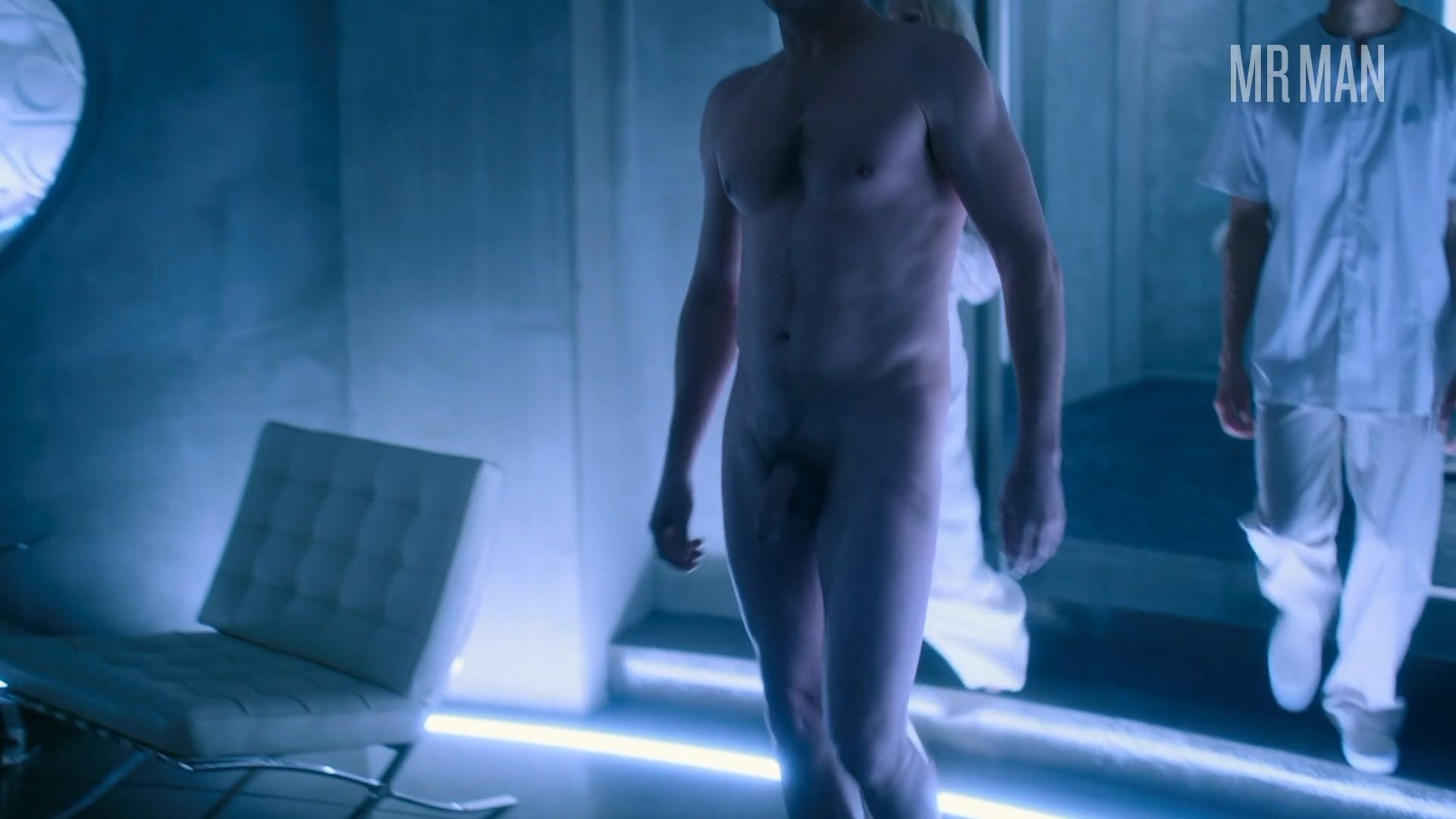 joel kinnaman nude