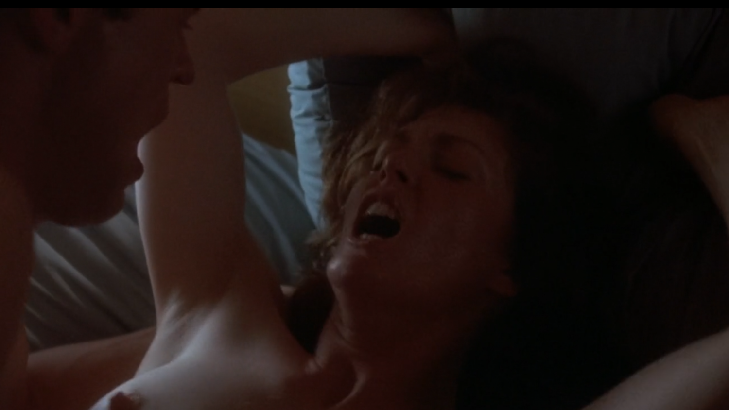 connie hofmann add julianna moore sex scenes photo