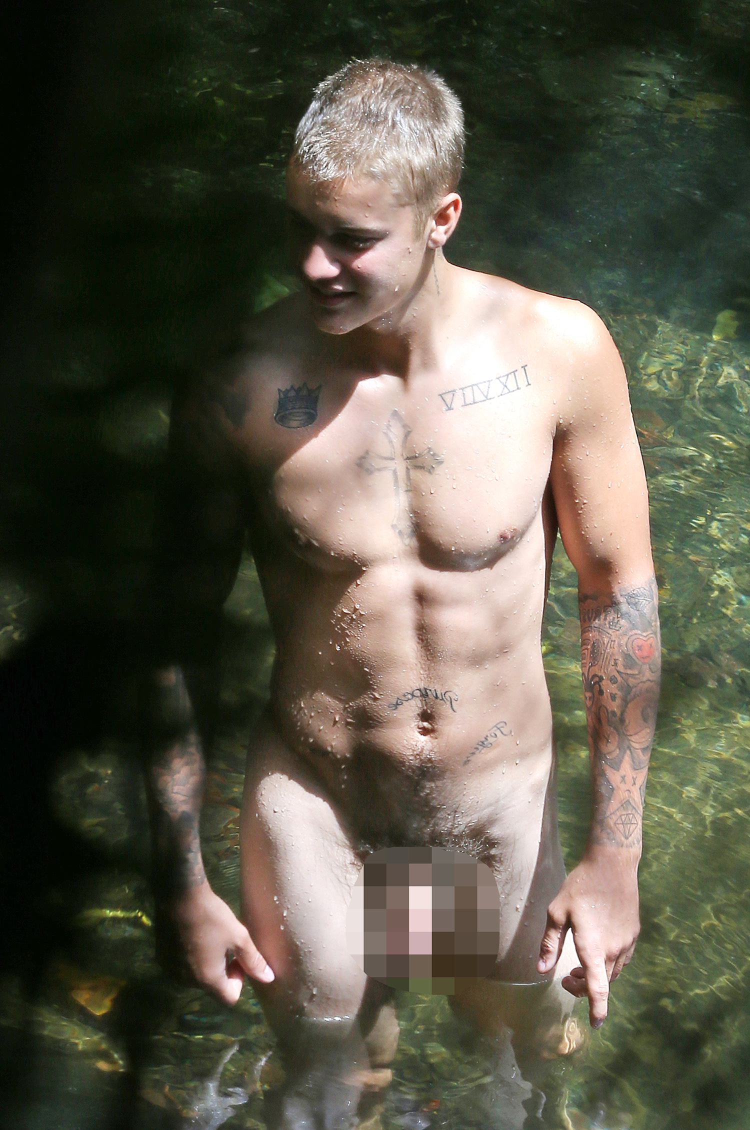 bobbie jo stewart recommends justin bieber girlfriend nude pic