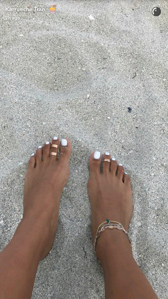 ayendhra nishadi add photo karrueche tran feet