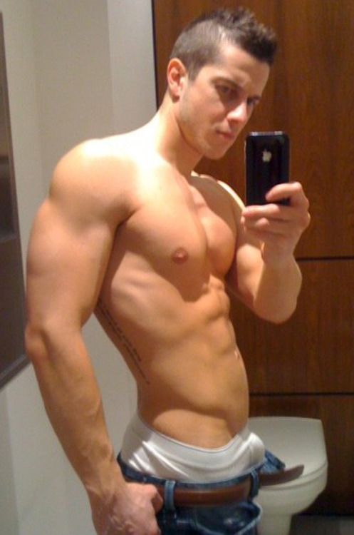 bobby bustillos share male locker room tumblr photos