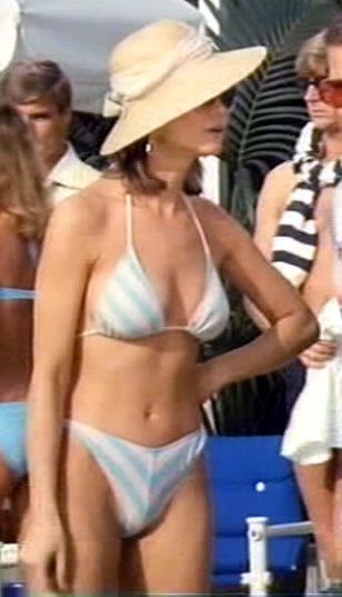 markie post cameltoe