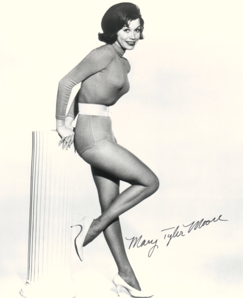 bob hiser recommends Mary Tyler Moore Tits