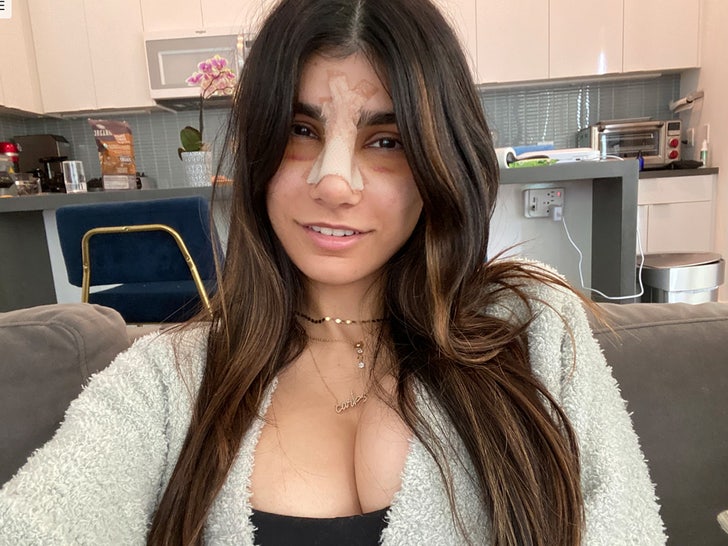 alex biello add mia khalifa before boobjob photo