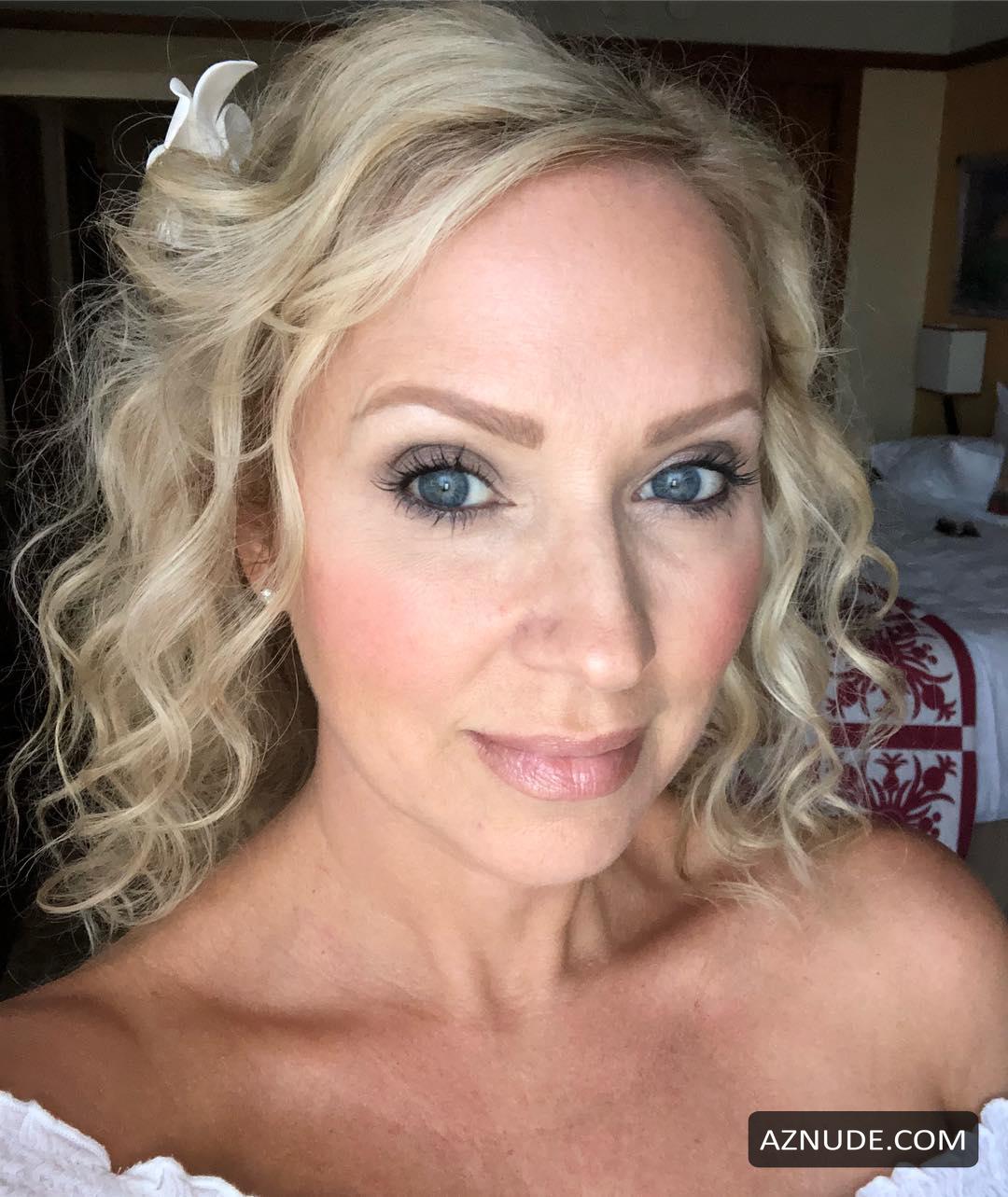 naked leigh allyn baker