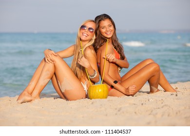 amanda enoch recommends Naked Teen Beach Pics