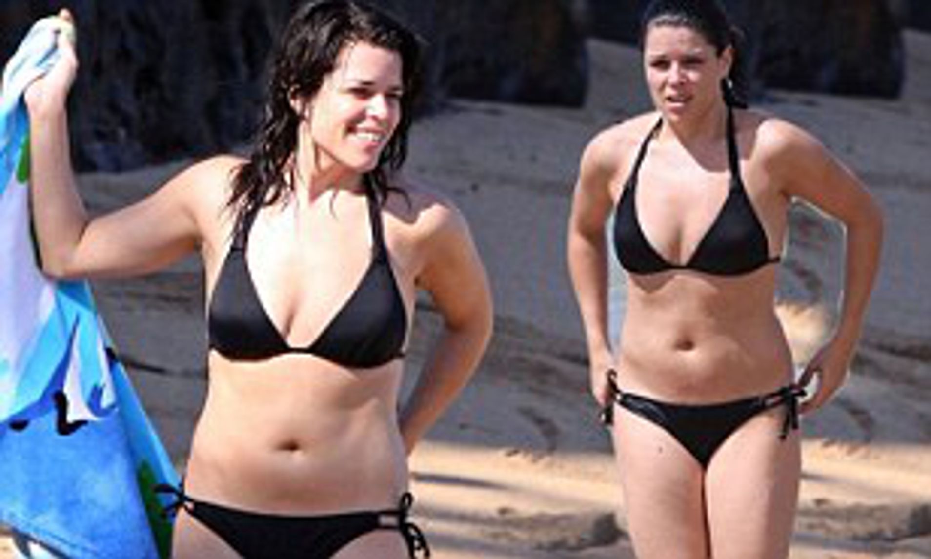 christie chester recommends neve campbell swimsuit pic