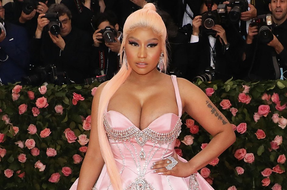 brandyn campbell recommends nicki minaj booty fuck pic