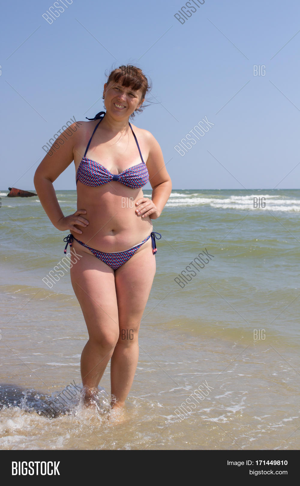 christy collings recommends Overweight Girl In Bikini