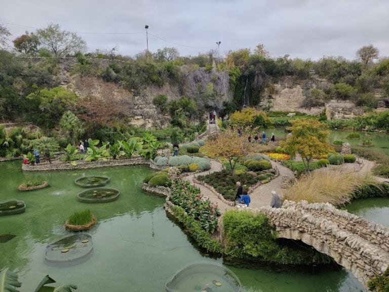 brenda dungan recommends Parques En San Antonio Texas