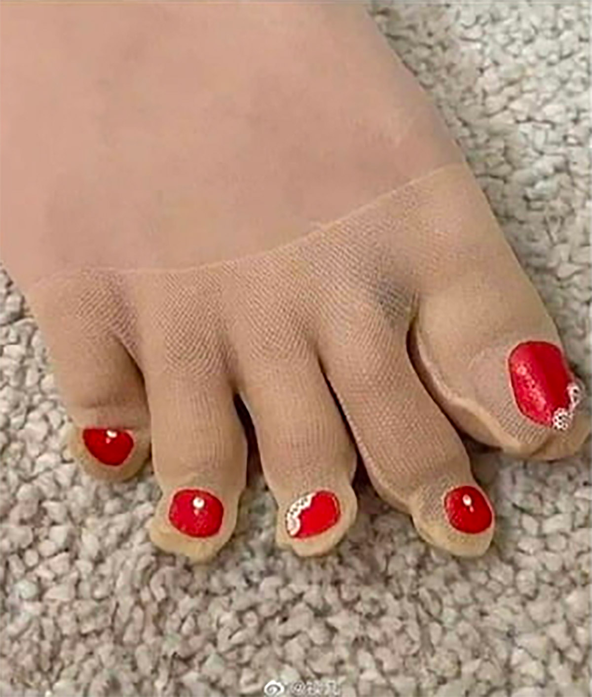 Best of Pictures of painted toe nails