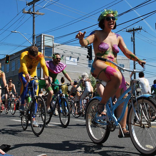 daniel e martinez recommends portland oregon naked bike ride pic