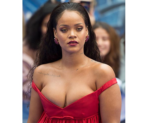 Rihanna Boob Pics sexe web