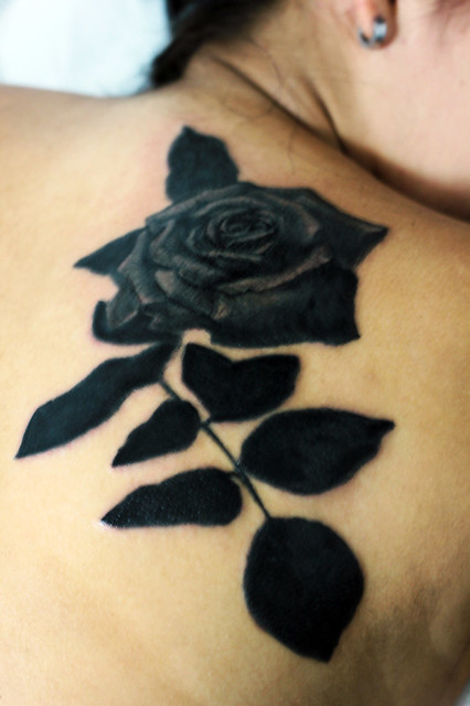 adrian kruger add rosas negras tattoo photo
