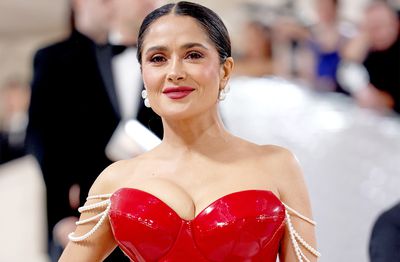 dennis harsh add photo salma hayek nipple slips