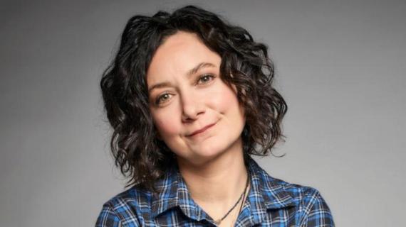 born die share sara gilbert nude photos