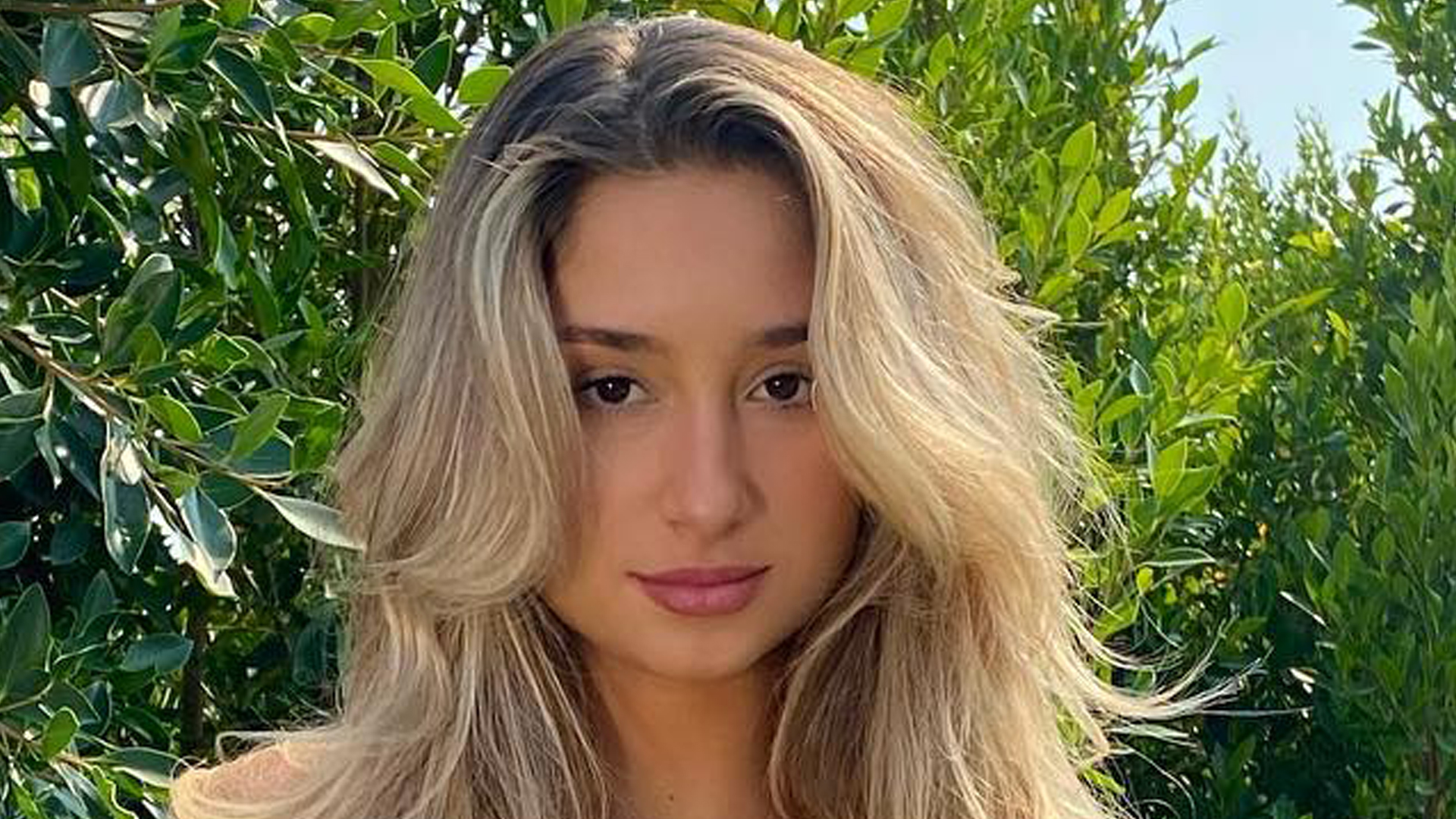 amber nicole collins recommends savannah montano naked pic