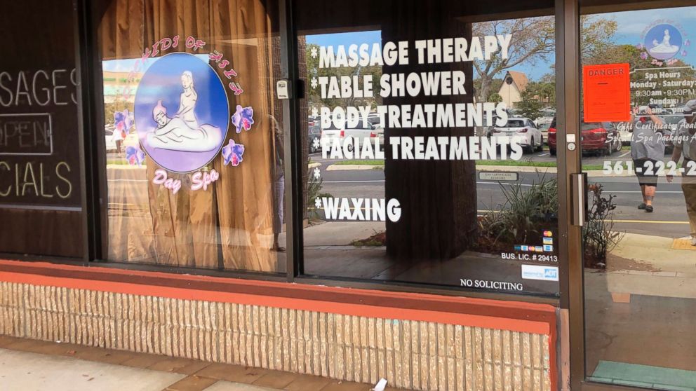 Sex In A Massage Parlor porn squirt