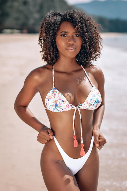 christina jorgenson recommends Sexy Ebony In Bikini