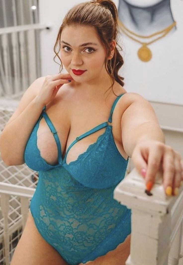 aaron treherne recommends sexy full figured girls pic