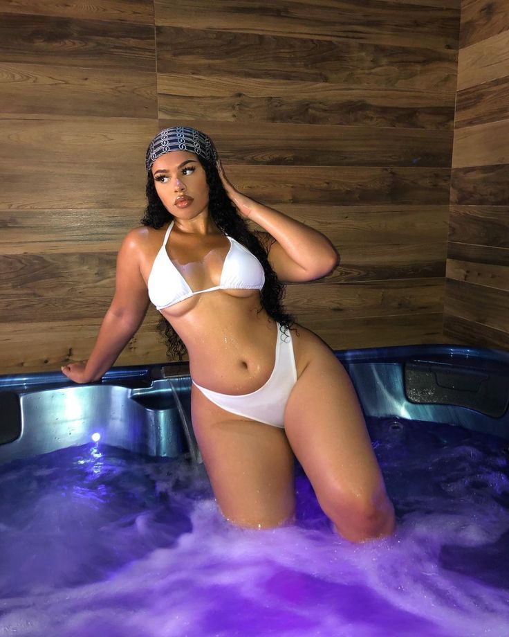 charlene leighton recommends sexy hot tub girls pic