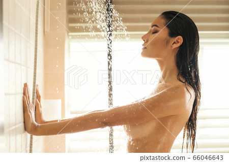 aniza kamarudin share sexy women in shower photos