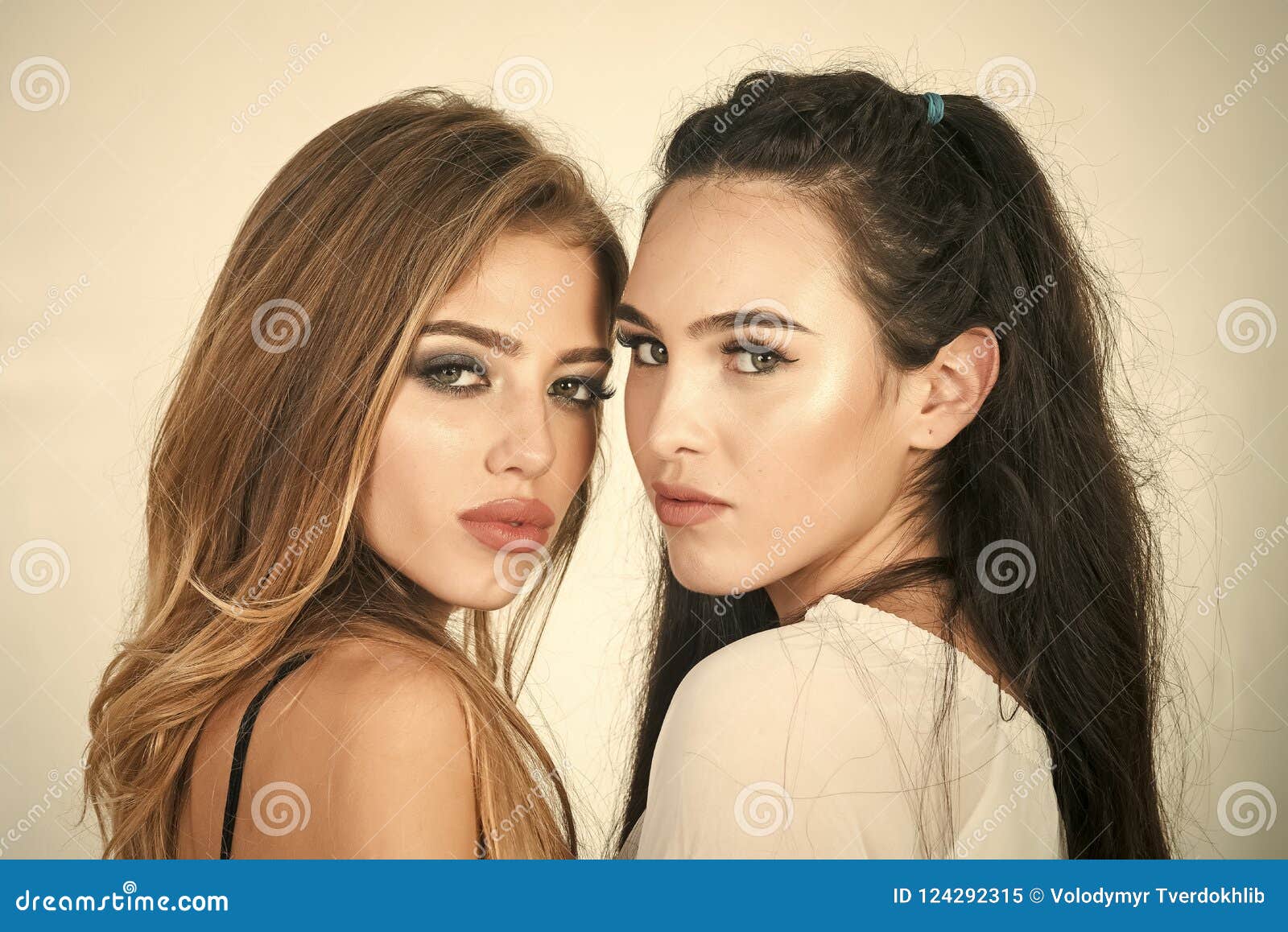 sexy young blonde lesbians